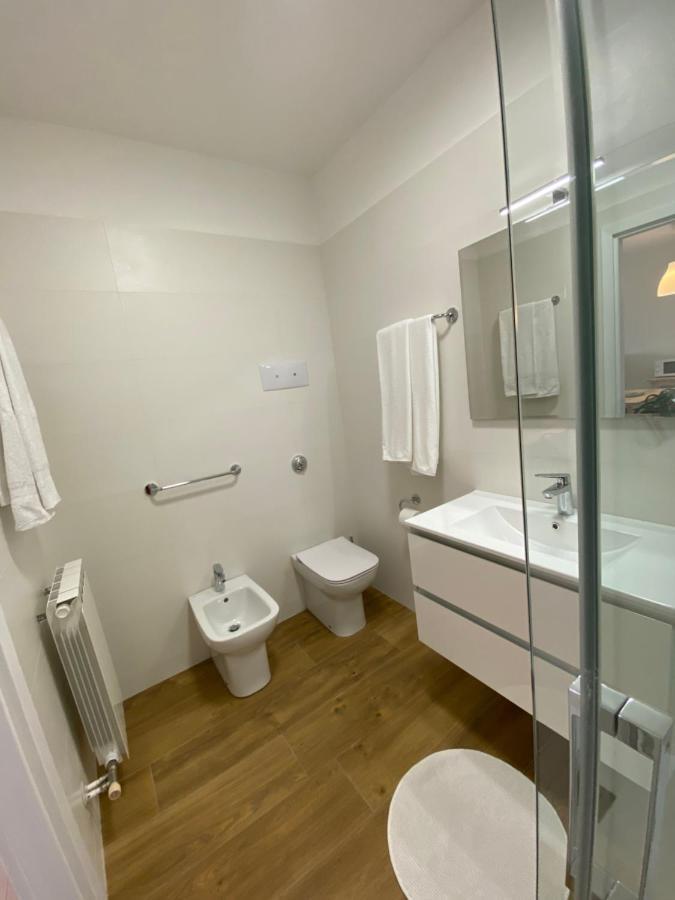 Appartement Casa Vittoria à Sirmione Extérieur photo